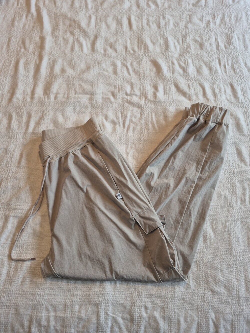Kay Unger women's XL light tan light weight pants jogger style cuff VGUC
